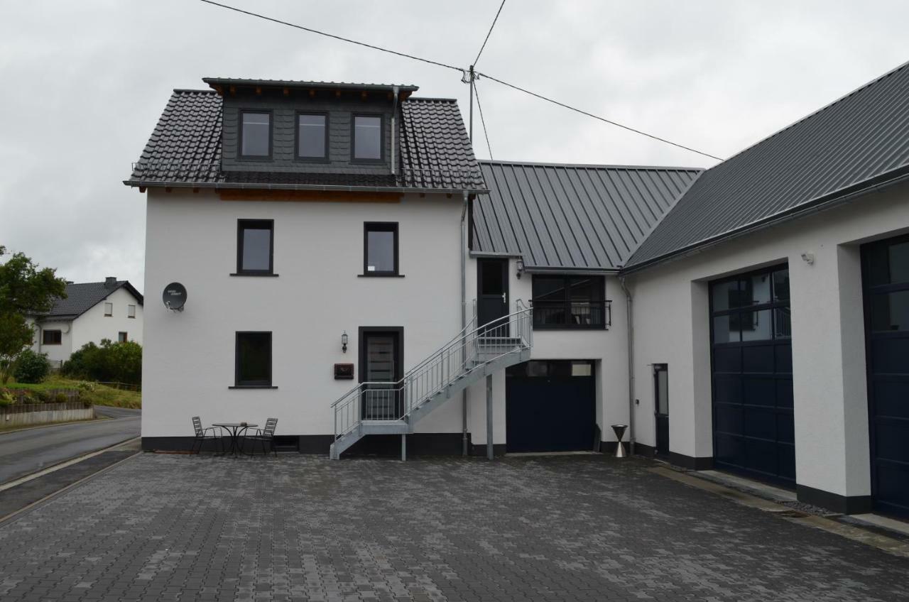 Ferienwohnung Beim Hooch Schindelloft Brucktal Exterior foto